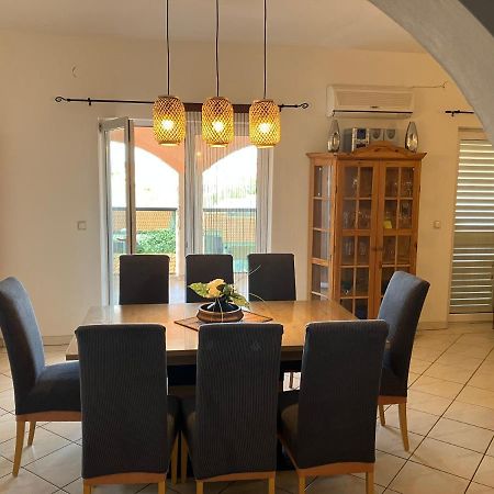 Apartmani Ivanic Vir Eksteriør bilde