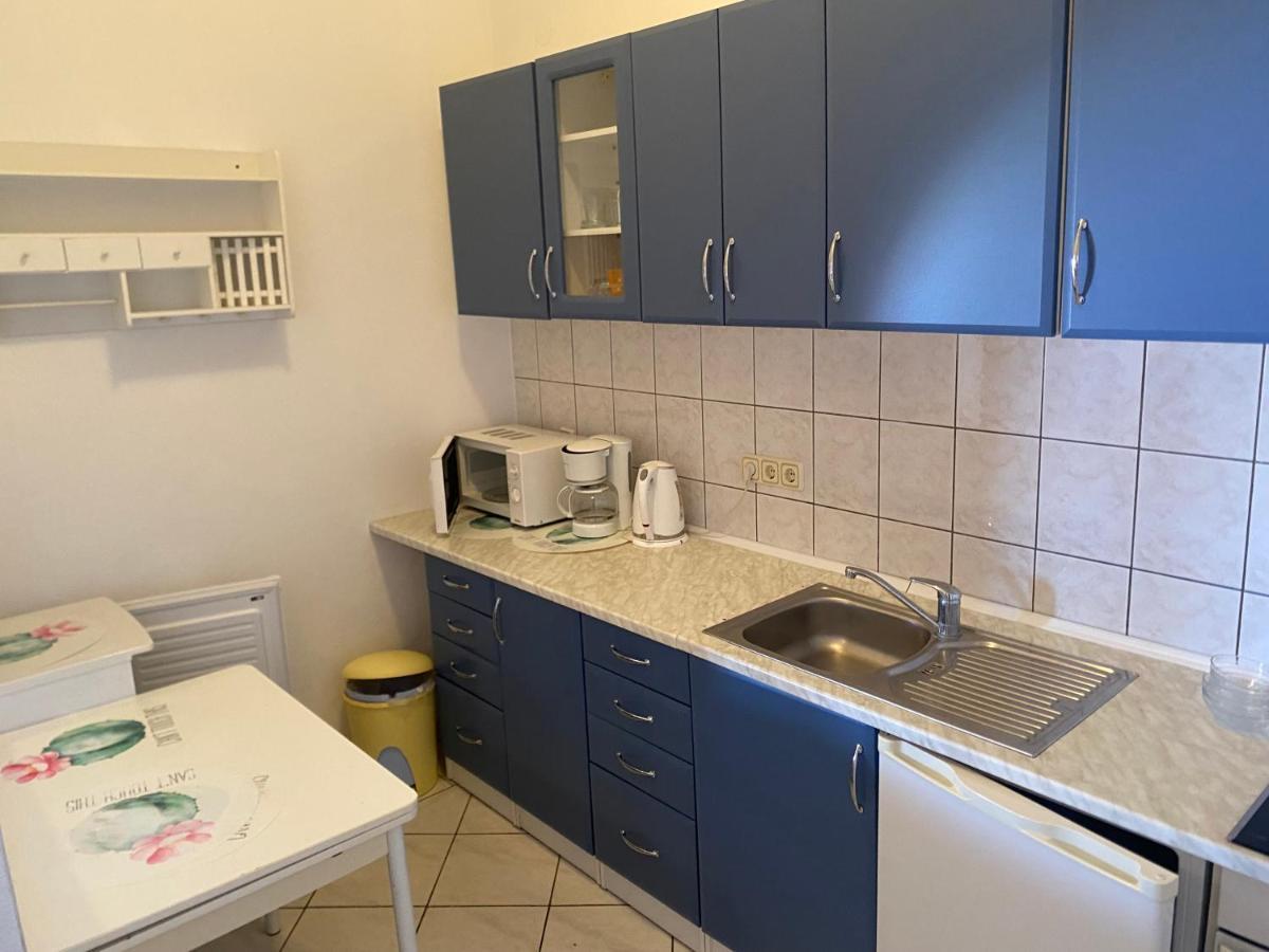 Apartmani Ivanic Vir Eksteriør bilde